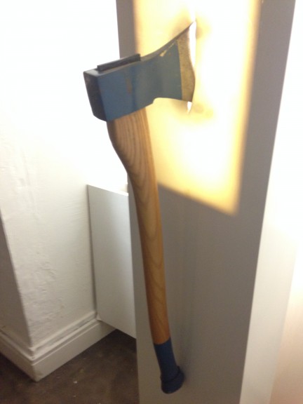 One lover used as therapy an axe to break the girlfriend's furniture when she left their live-in arrangement for another after the dumpee had gone on a business trip. Photo: Ana Ribeiro