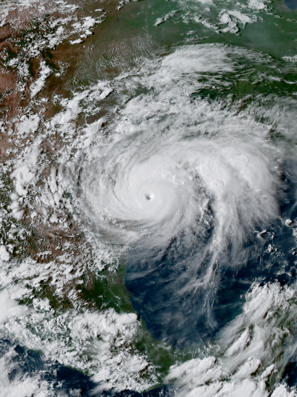 Hurricane Harvey near the coast of Texas at peak intensity late on August 25, 2017. (Photo: satellite/public domain)