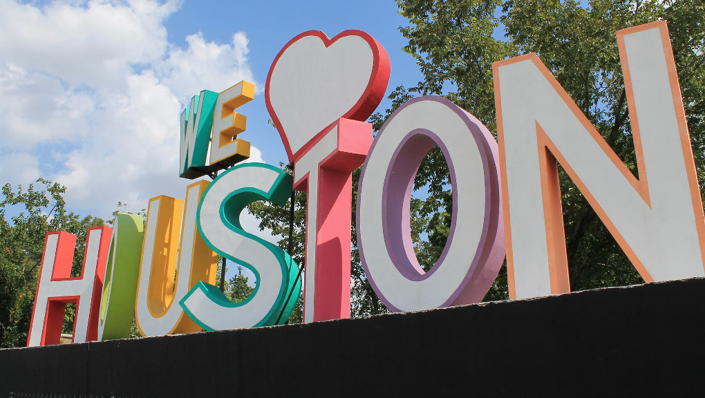 We "heart" Houston sculpture. (Photo: public domain)
