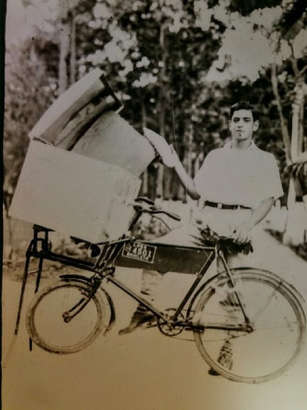 Henrique Galvao and his first ice cream business