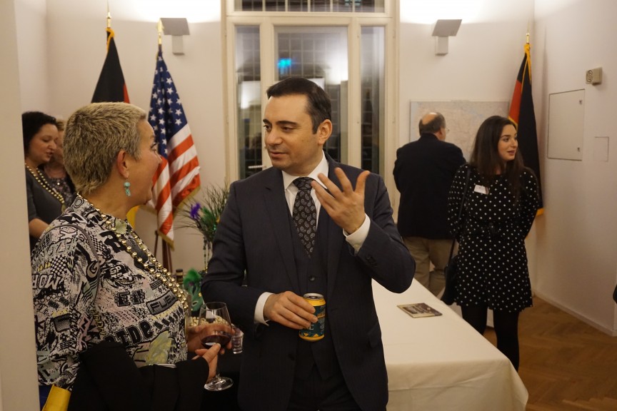 US Consul Timothy Eydelnant with LeipGlo's Maeshelle West-Davies at the consulate's New Year event promoting the Southern US. (Photo: US Consulate General Leipzig)