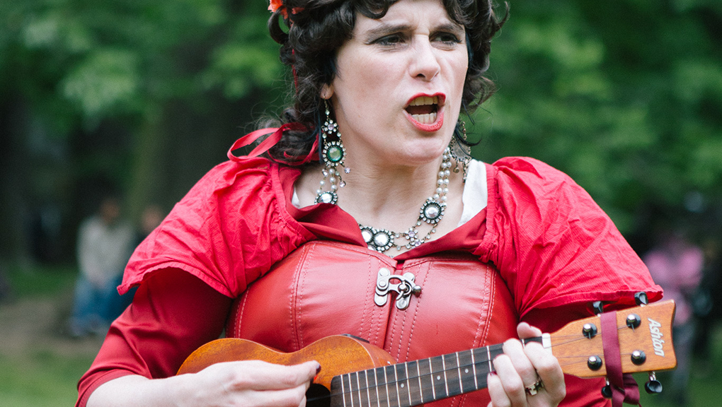 Feline and Strange at WGT 2018 Victorian Picnic in Clara Zetkin Park. Photo © Erik Braga