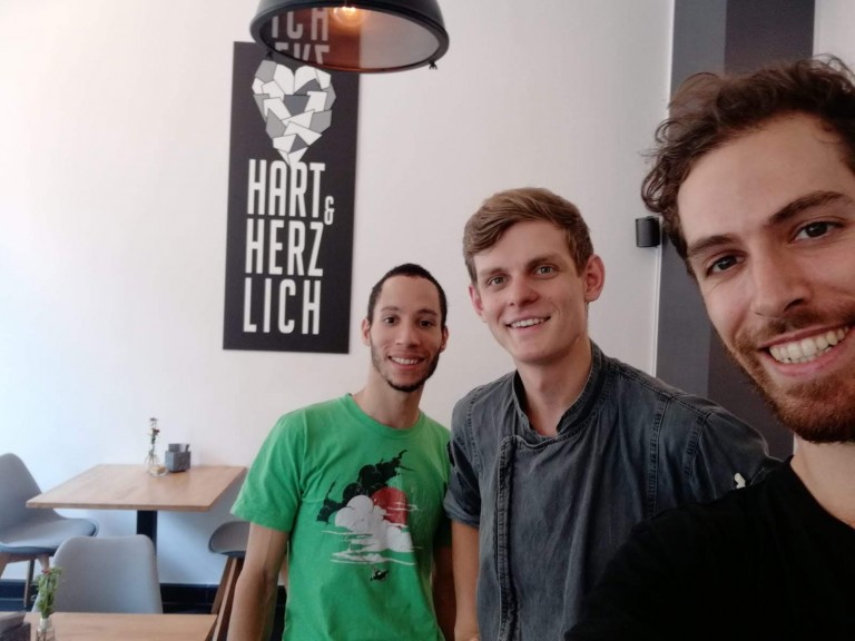 Alex Yacine, Niklas Wendler and Taylor Harvey during interview at Hart und Herzlich.