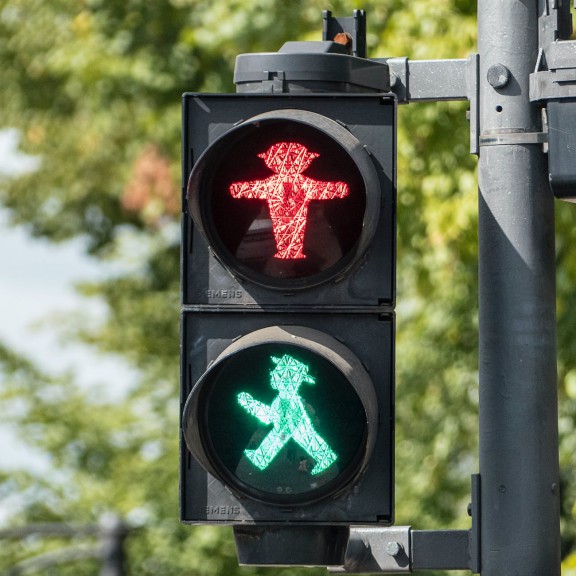 selective focus photography of traffic light