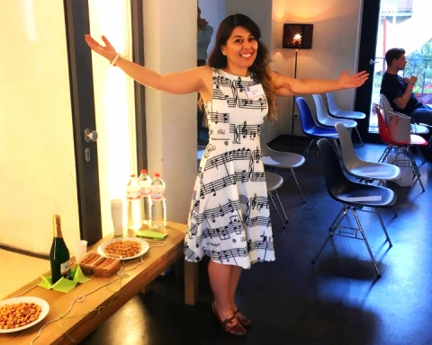 Meimanat Fathi, president of the English-speaking Leipzig Toastmasters. They meet every second and fourth Tuesday of the month at Basislager Coworking. (Photo © Meimanat Fathi / Toastmasters)