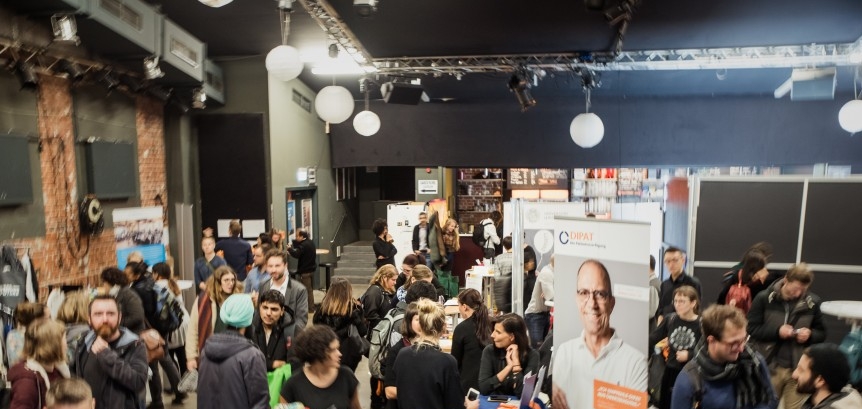 People networking at the Leipzig Glocal Job Fair last year. Photo © 2018 Justina Smile Photography