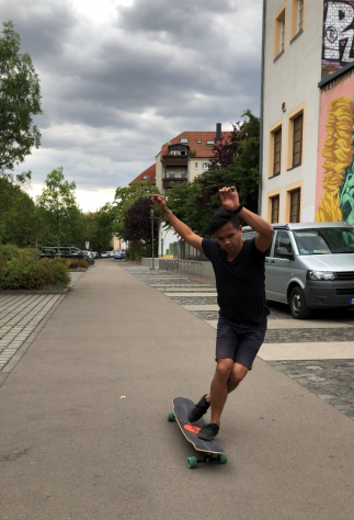 Shawn Segundo skating along the Leipzig streets. 