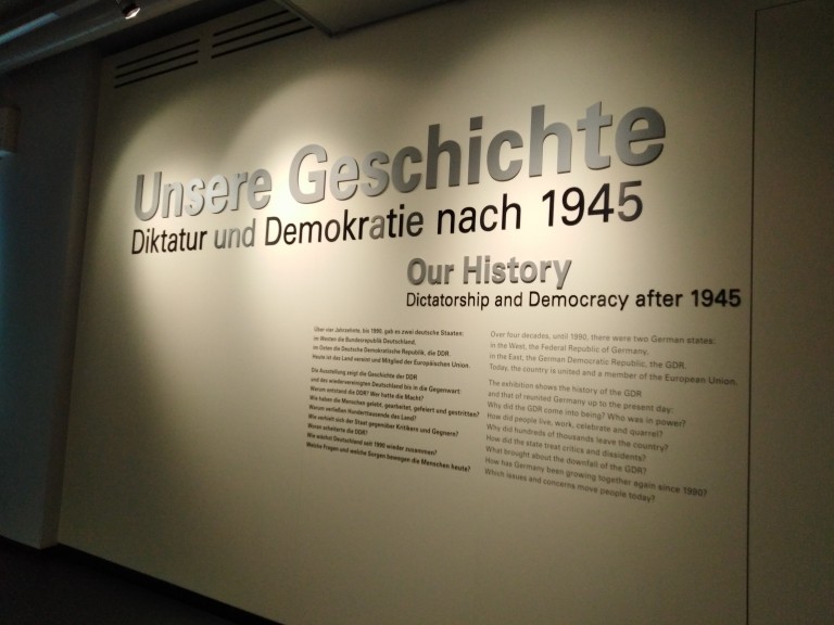 Zeitgeschichtliches Forum's "Our History: Dictatorship and Democracy after 1945." (Photo: S. Kurraru)