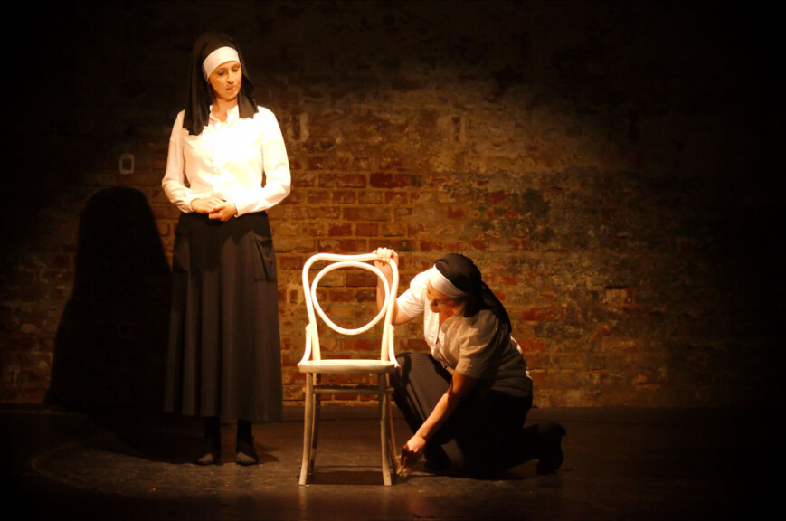Mother Superior (Jackie Fischer) and Sister Claire (Margot Hrabak). Image by Peter Hubbard, courtesy of ETL.