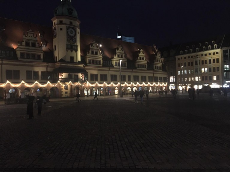 covid christmas town square leipzig