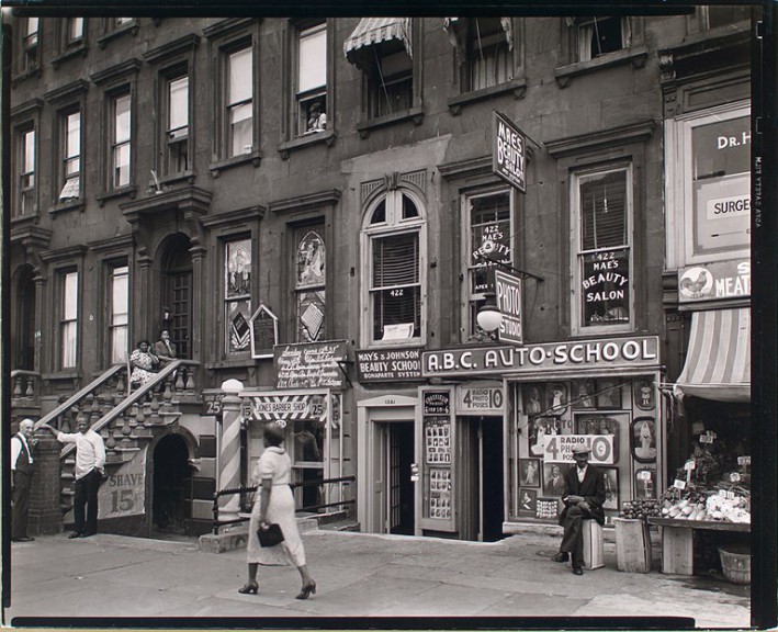 Harlem street scene