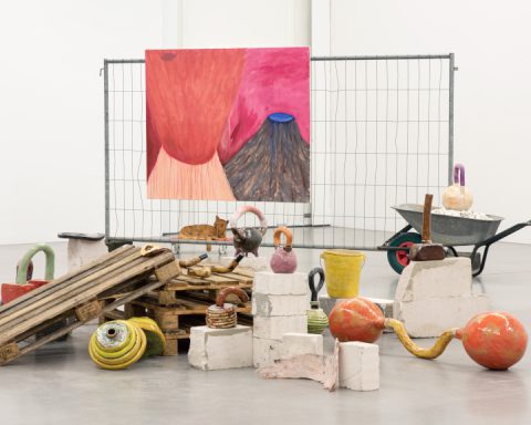 Art installation with scultures