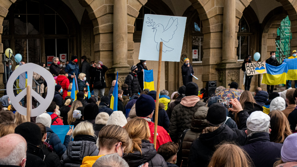 Crowd protesting war on Ukraine