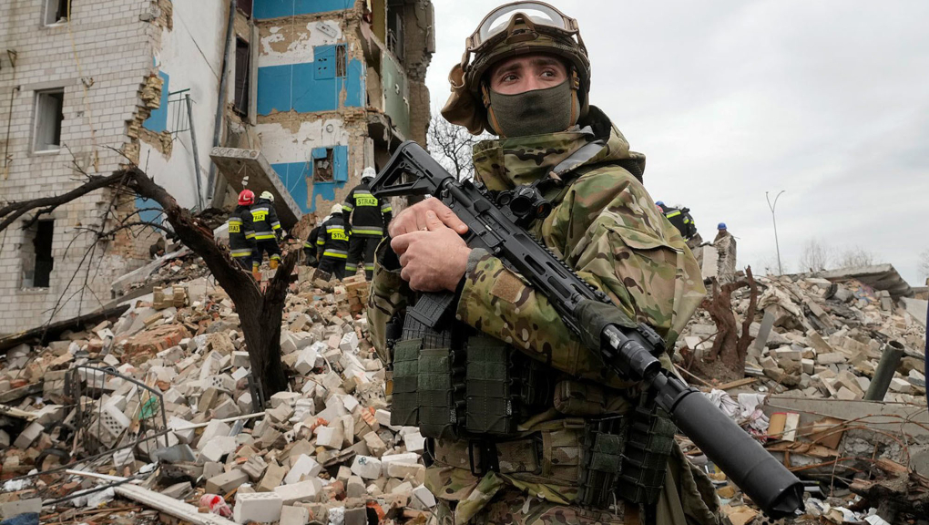 Ukrainian soldier with gun