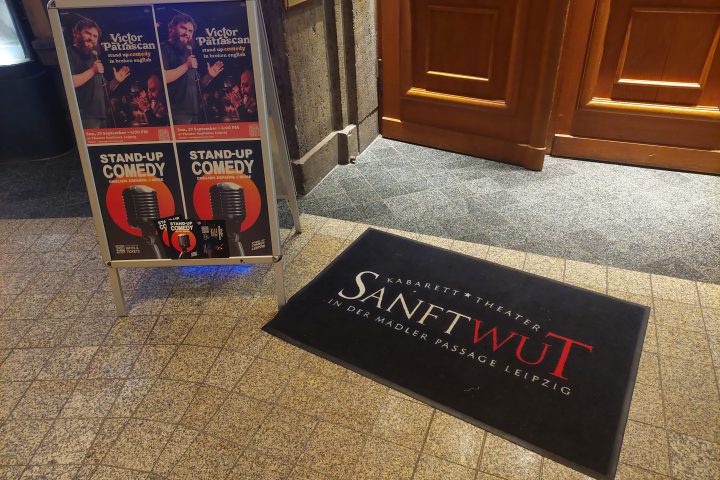 Entrance to Kabarett Theater Sanftwut in Leipzig's Mädler Passage, 29 September 2024. Photo: Ana Ribeiro